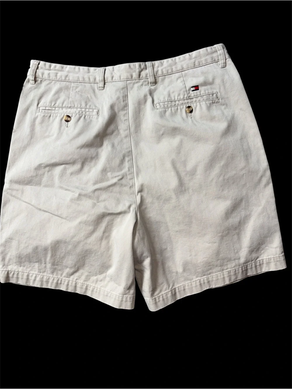 Tommy Hilfiger Men’s Cream Flat-Front Cotton Shorts 36